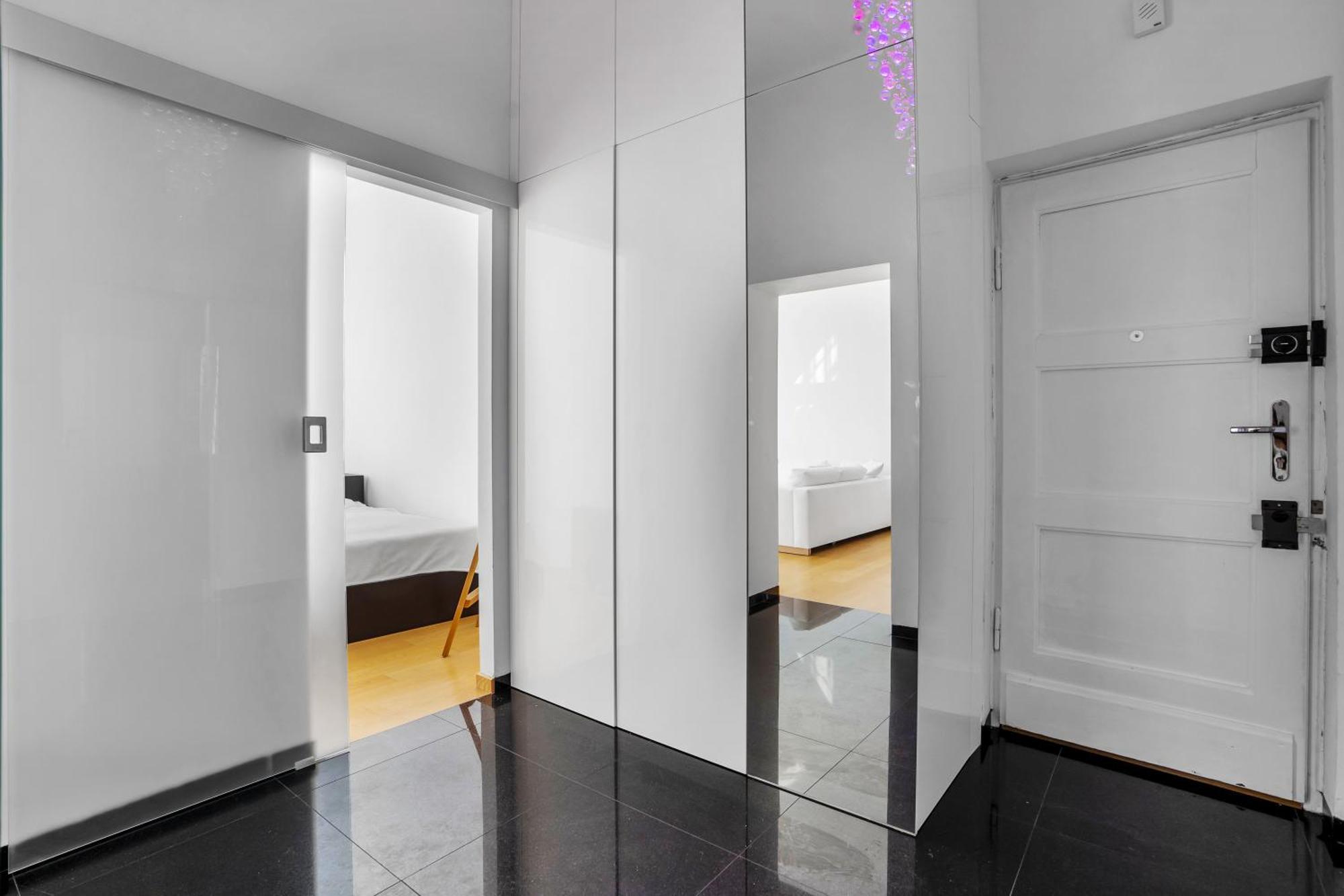 Warsaw Castle Apartments - Prime Location, Historic City Center, Castle View, Fast Internet - By Rentujemy Екстер'єр фото